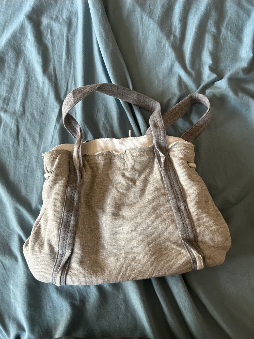 Chicago Cubs Hoodie Purse by Littlearth® - Picture 2 of 3